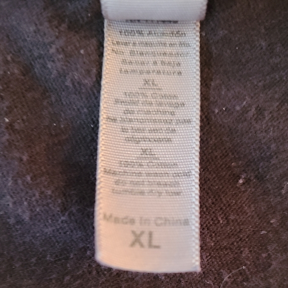 Roger Waters "The Wall" Tee. GUC. - Picture 4 of 5